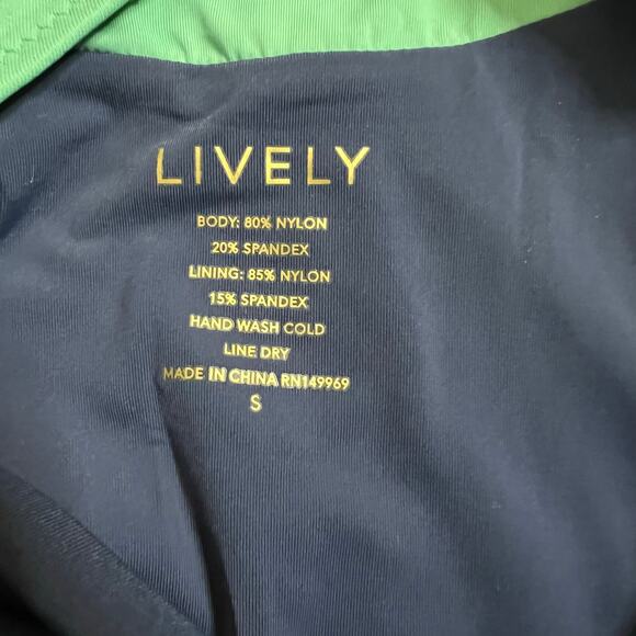 Lively The V One Piece Swimsuit SMALL Creme De Menthe Colorblock Beach Vacation - Picture 9 of 9